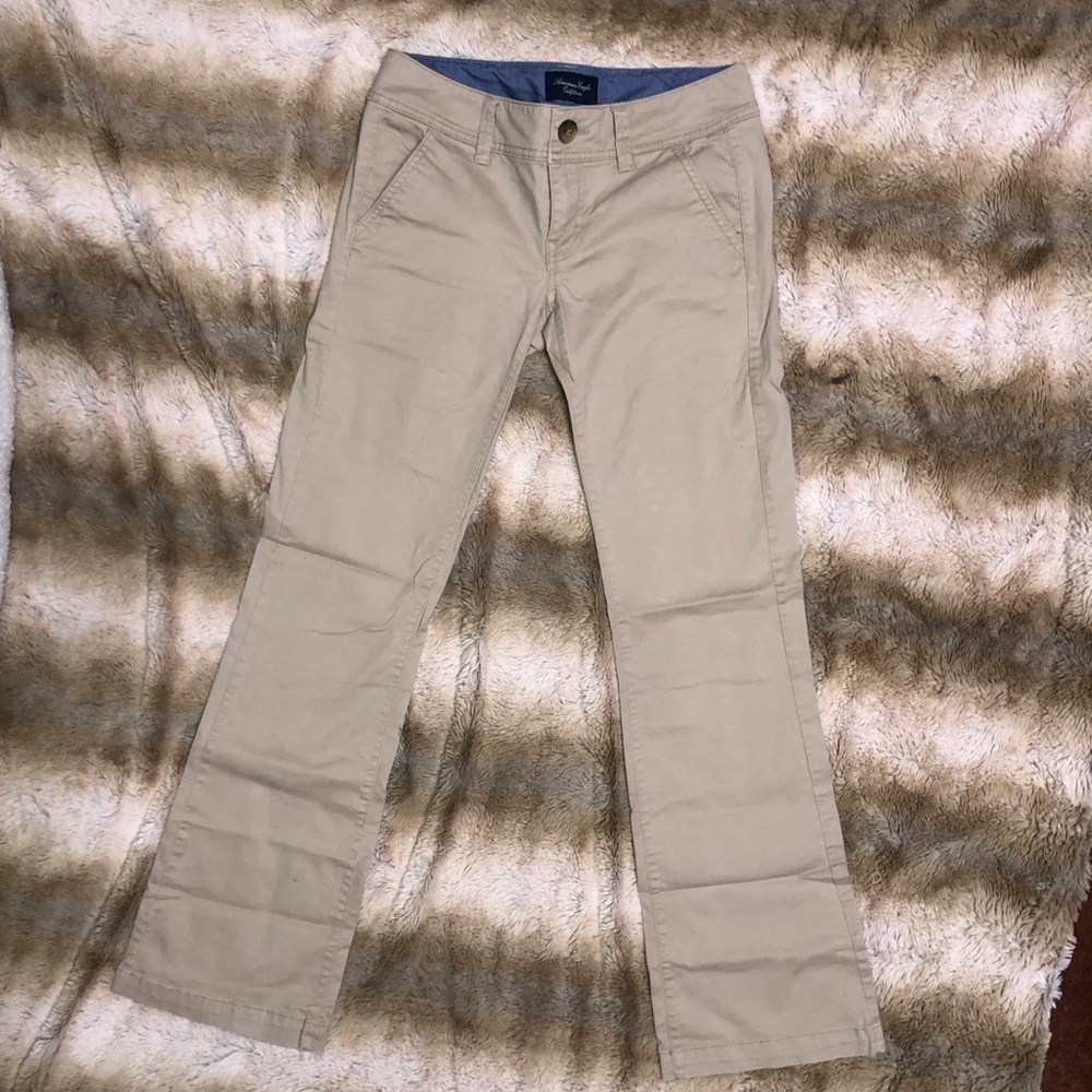 American Eagle khaki pants size 00